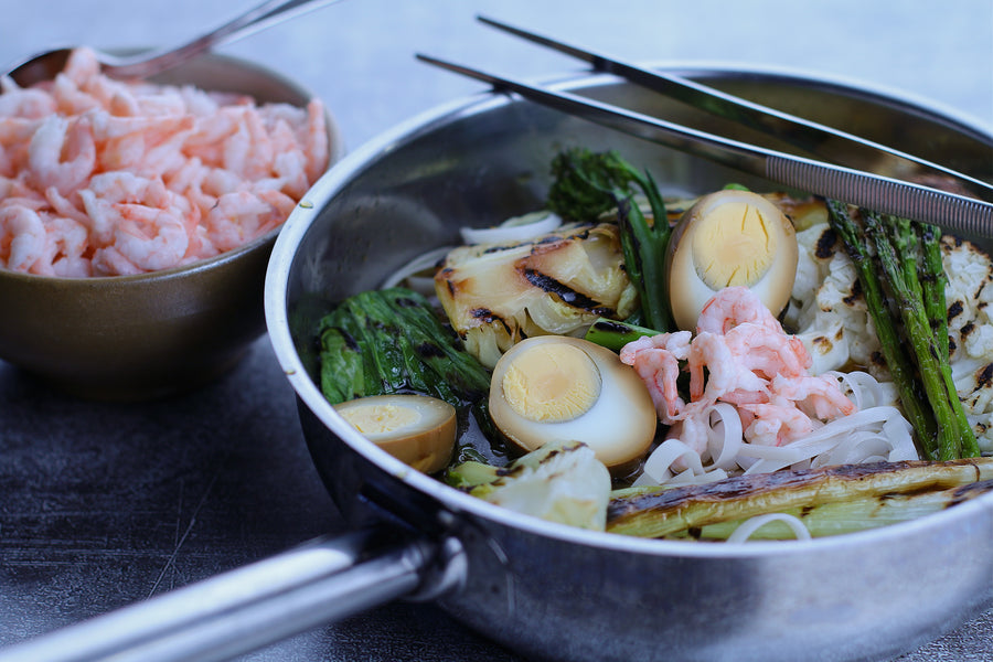 Large hand-peeled shrimp